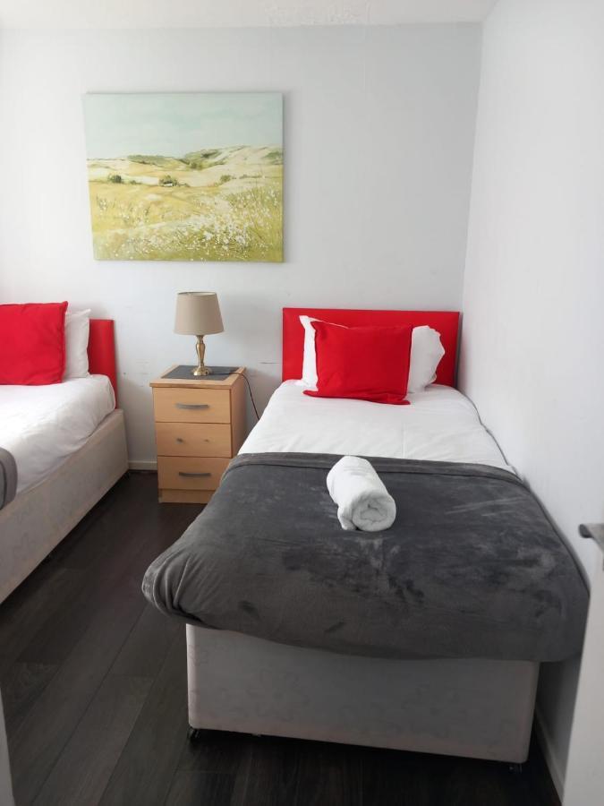 Penllech House: Spacious 3-Bedroom with Free Parking Nottingham Exterior photo